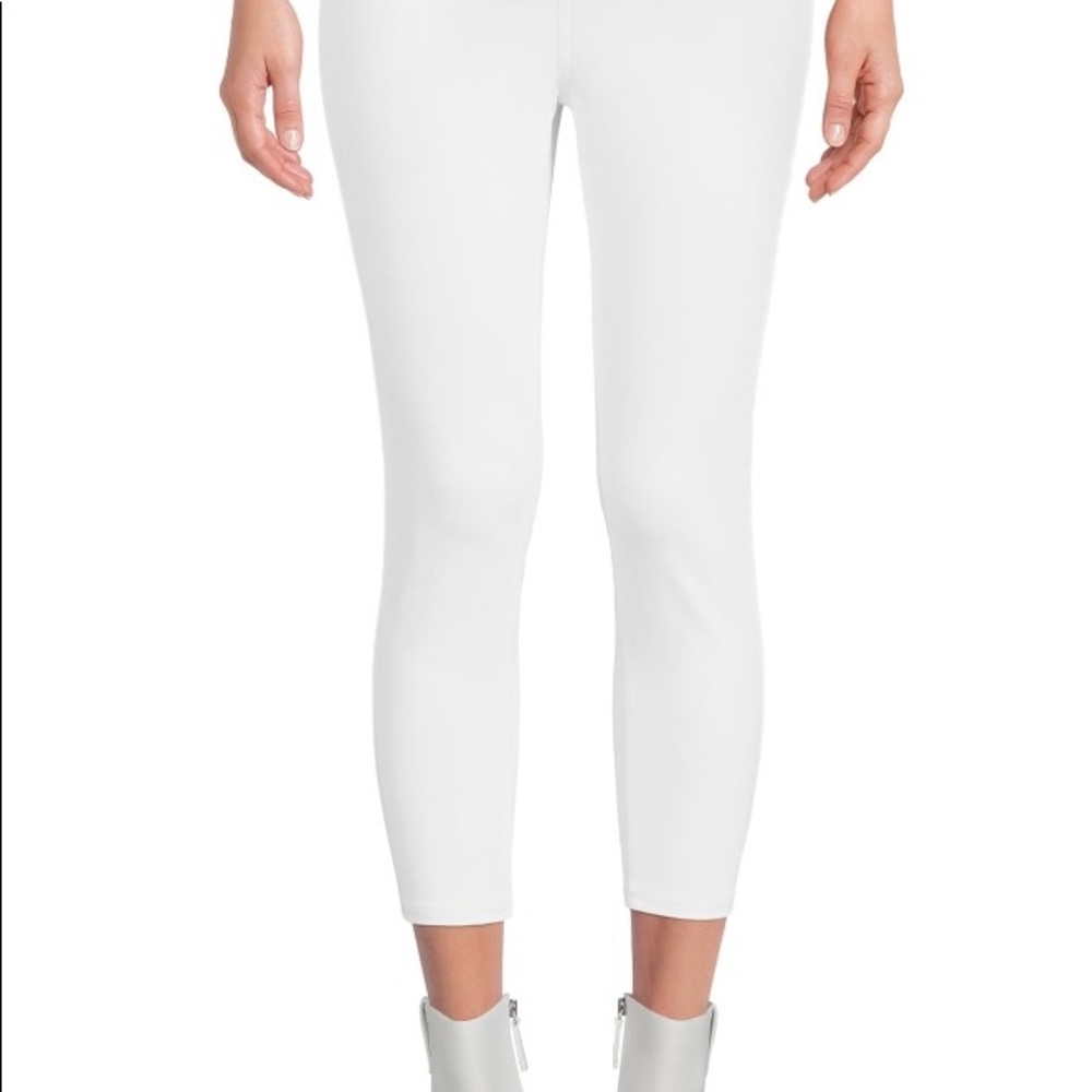White Capri Jegging